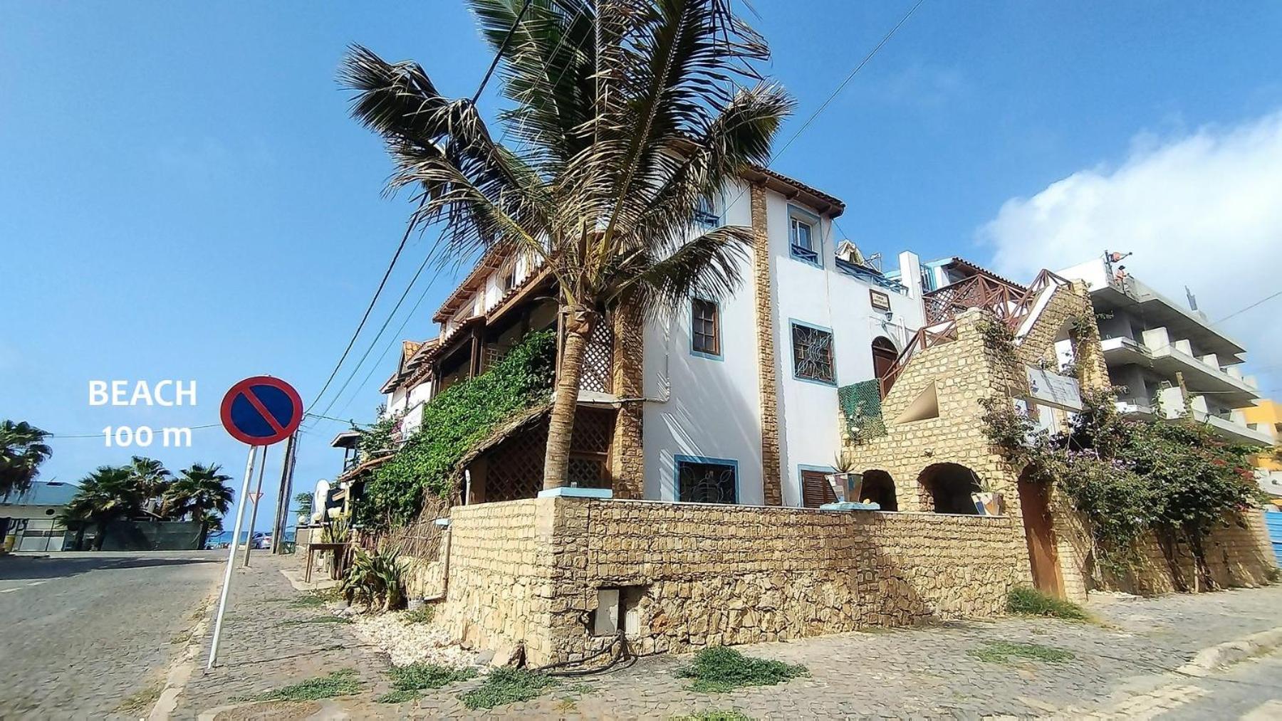 Pensao Alcinda Bettencourt 100 Meters To The Beachfront Santa María Exterior foto