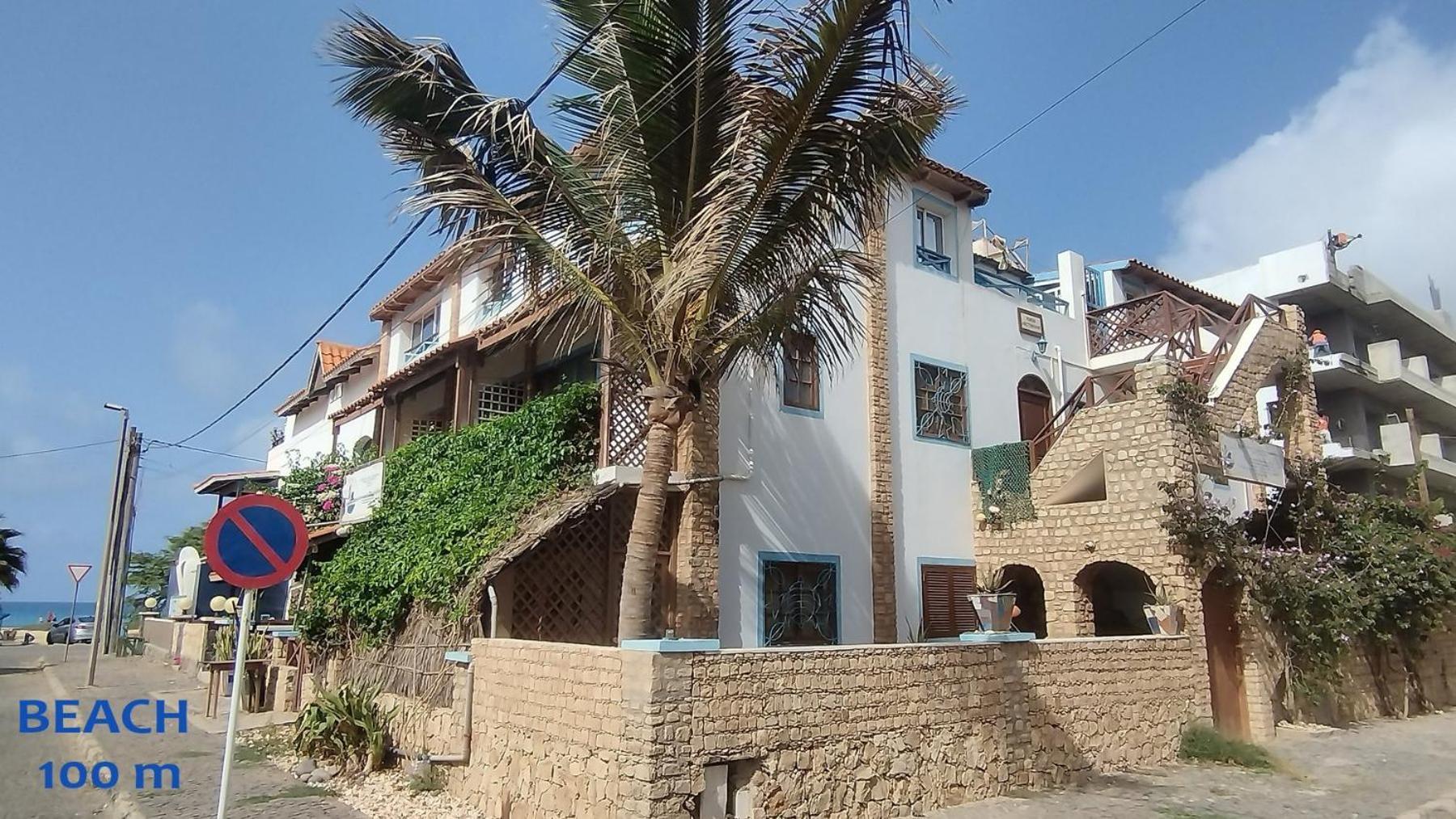 Pensao Alcinda Bettencourt 100 Meters To The Beachfront Santa María Exterior foto