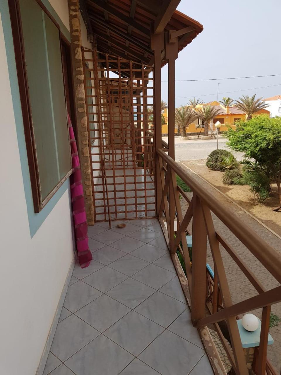 Pensao Alcinda Bettencourt 100 Meters To The Beachfront Santa María Exterior foto