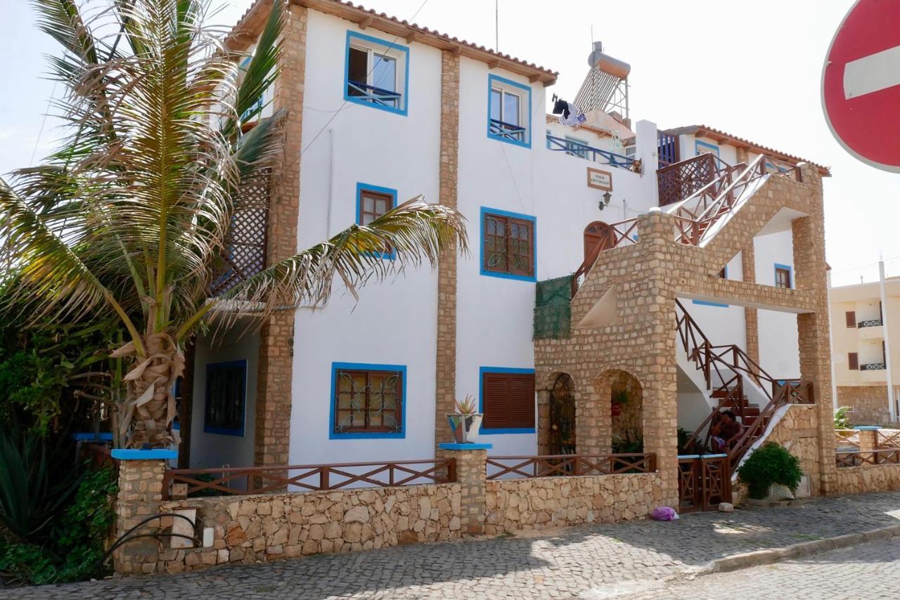 Pensao Alcinda Bettencourt 100 Meters To The Beachfront Santa María Exterior foto